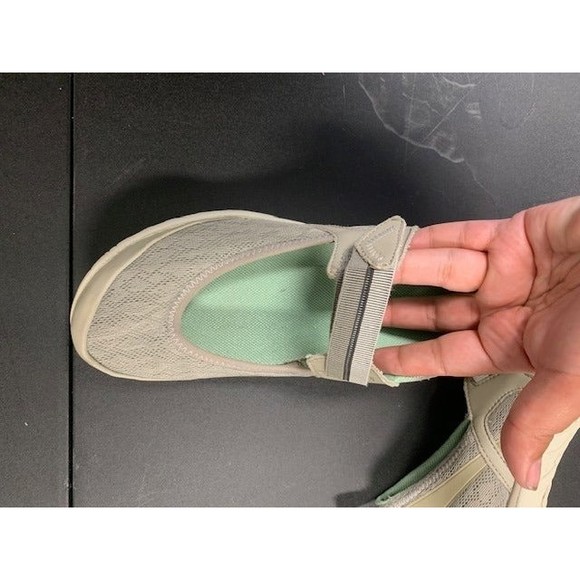 Grey and Mint Green Merrell Slip-ons Womens 8M - Picture 4 of 5